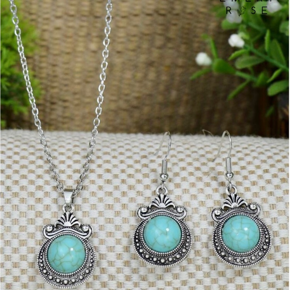 Turquoise charm necklace & drop earrings